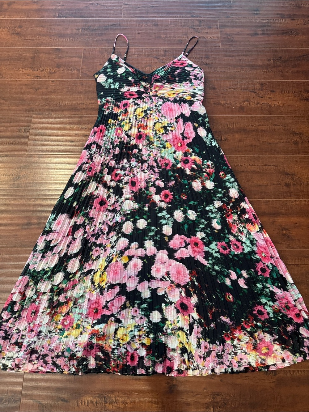 Steve Madden Ray Floral Pleated Midi Dress, Size Large, EUC!